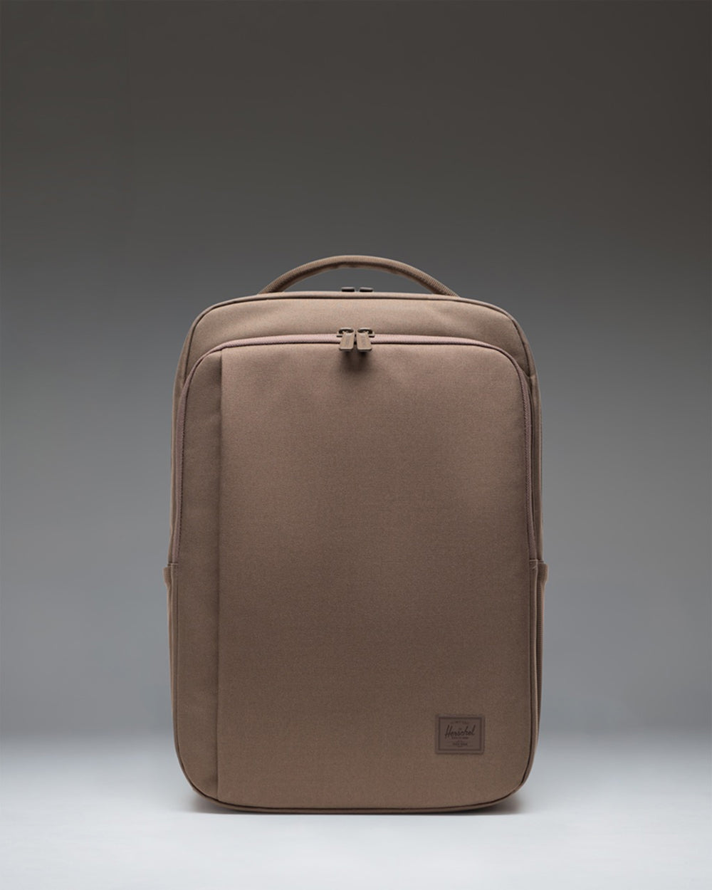 herschel backpack lapop Classic This classic backpack has got you covered with a 13/14 laptop sleeve and a side water bottle pocket Kaslo Daypack Tech - Light