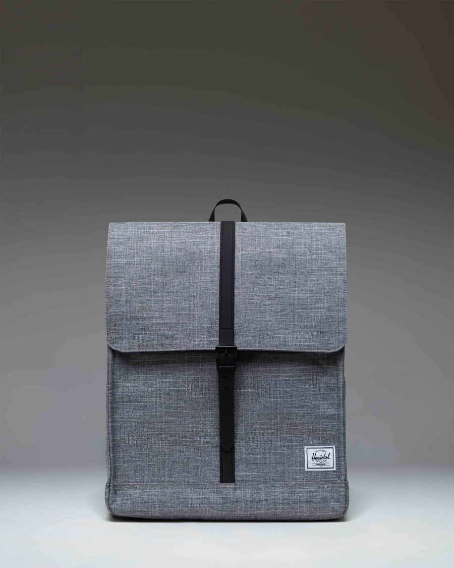herschel backpack features Heritage A second side storage pocket provides space for smaller items that you want to access quickly such as a smartphone Pop Quiz Backpack Black/Tan