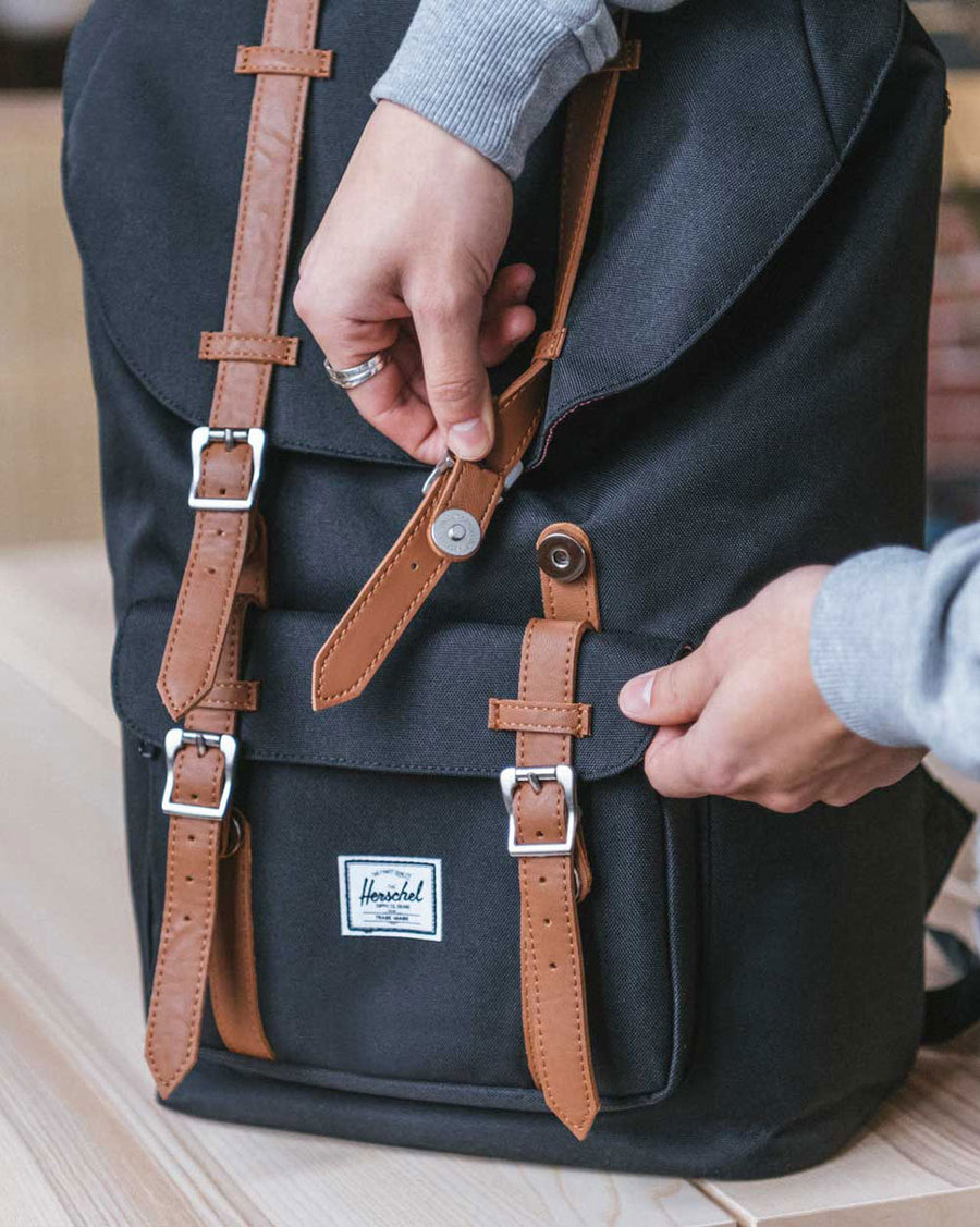 herschel backpack little america pelican Supply Co. -Little 25L which can also be accessed quickly via a convenient side zipper America Mid Volume Herschel Rucksack