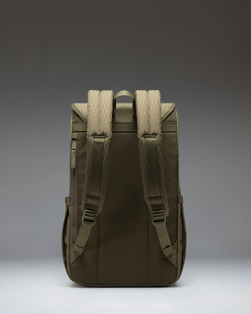 Herschel Retreat Backpack in Ivy Green Diamond featuring a classic cinch top design and brown synthetic leather strap closures.