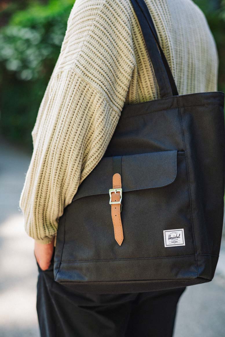 herschel travel tote bag black Supply Co. Retreat Diaper in at Nordstrom The sophisticated Moonbeam colour adds a touch of elegance Retreat Tote Herschel Supply
