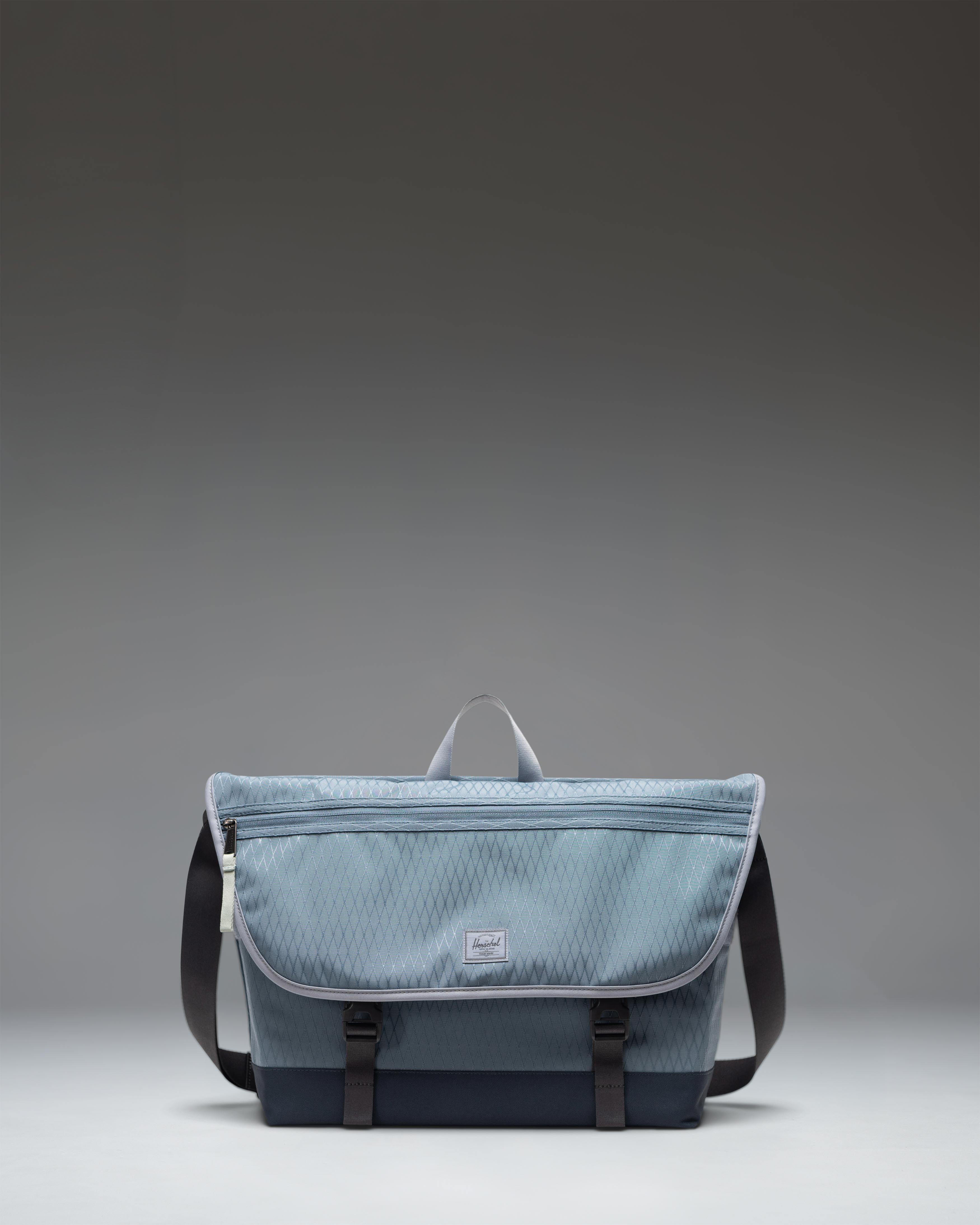 Cove Messenger – Herschel Supply Co. USA