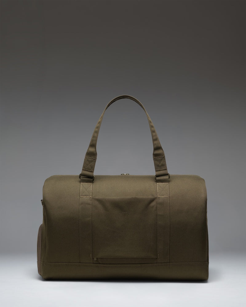 Herschel Novel Duffle Tech bag in Ivy Green Tonal.