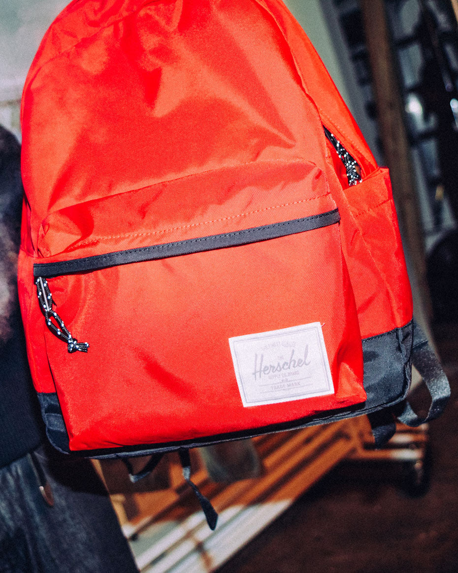 Herschel Classic XL Nylon – pohled 4