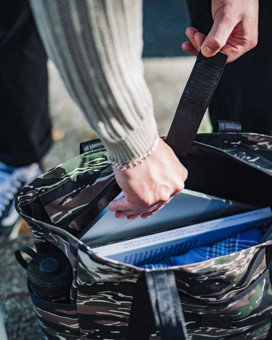 Nylon Herschel Heritage™ Tote – Herschel Supply Co. USA