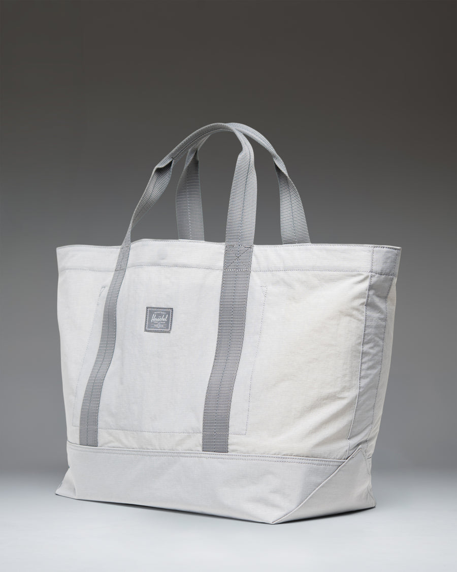 Herschel Classic™ Large Ripstop Reflective Tote