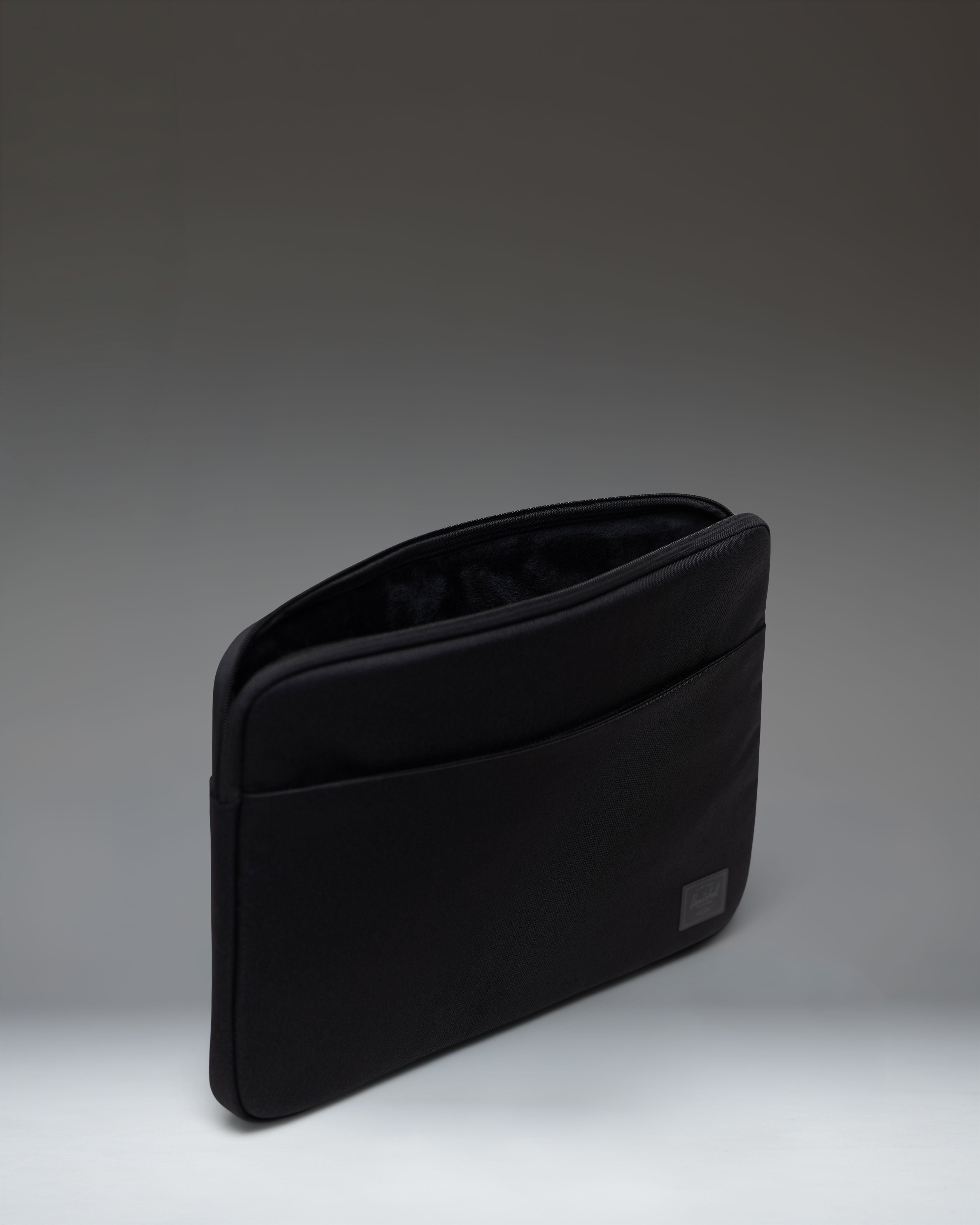 Denman Sleeve 15-16 Inch Tech – Herschel Supply Co. USA