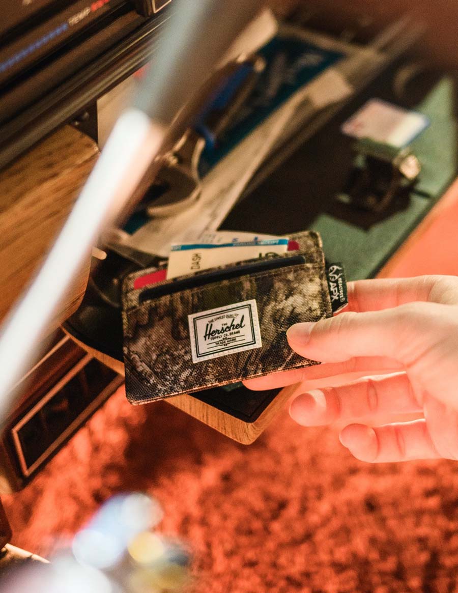 Realtree® Charlie Cardholder – Herschel Supply Co. USA