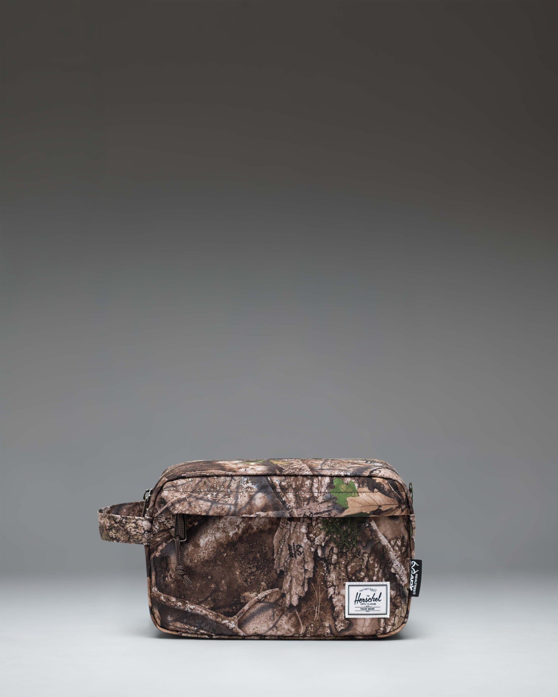 camo travel toiletry bag Realtree® Chapter Kit Size:600W Lite Line Jordan Jumpman Sport Backpack Spring26_MC_Collection around hanging dopp kit