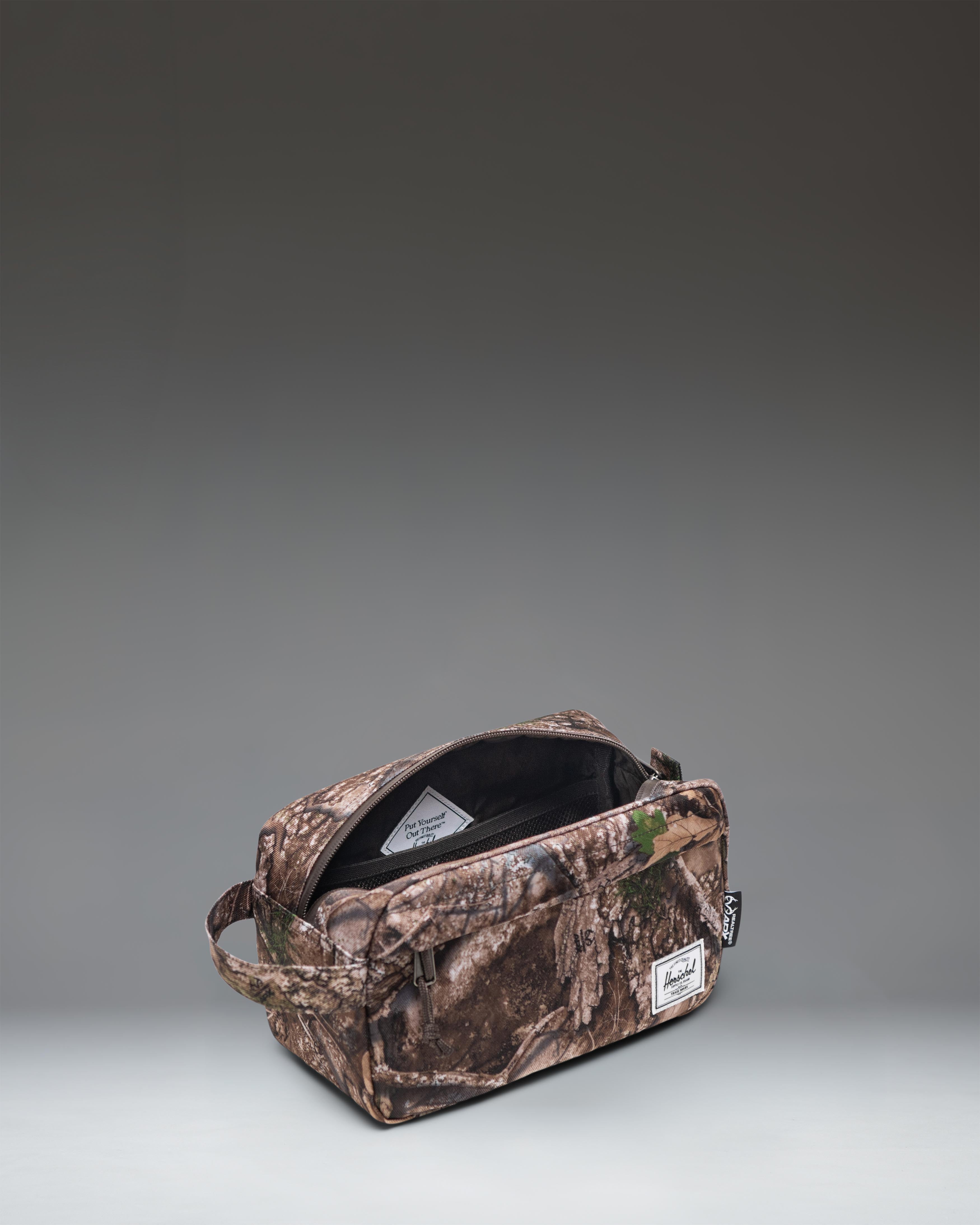 Realtree® Chapter Travel Kit – Herschel Supply Co. USA