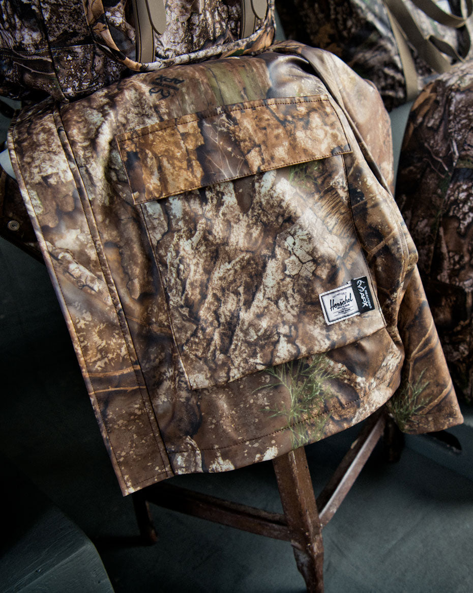 Realtree® Classic Rain Jacket Men's – Herschel Supply Co. USA