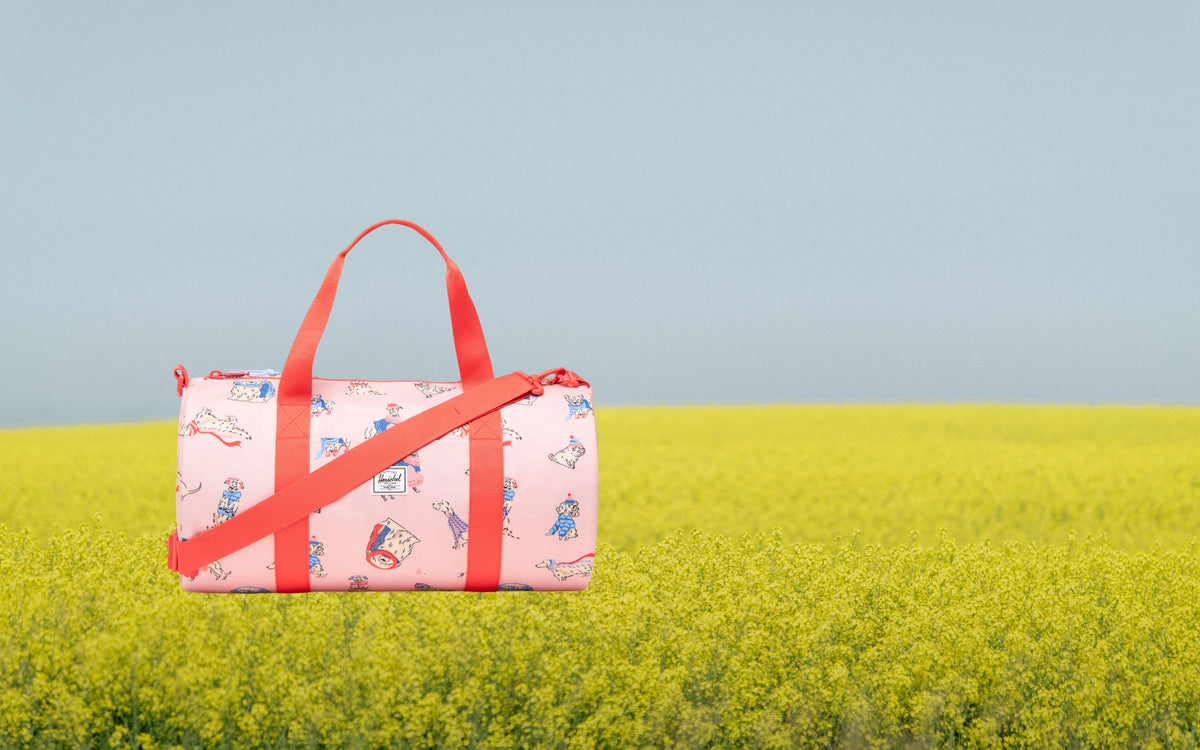 Herschel Classic Duffle Little Herschel bag in Fashion Dogs.