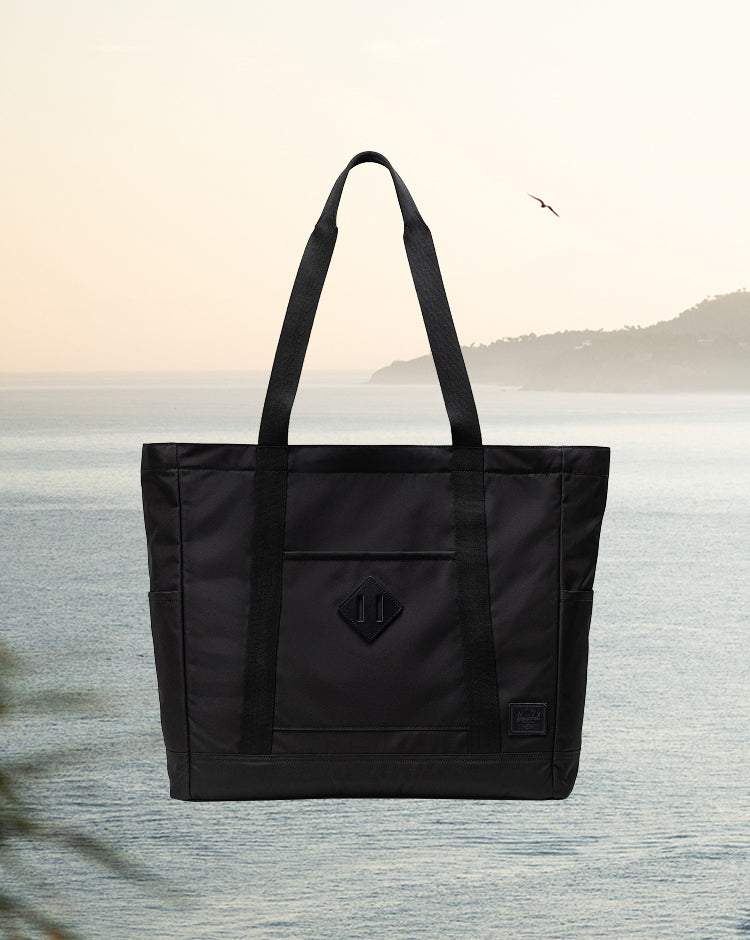 herschel travel tote bag black Heritage Premium Classic Herschel Supply Co. USA litre capacity Herschel Supply Heritage Tote -