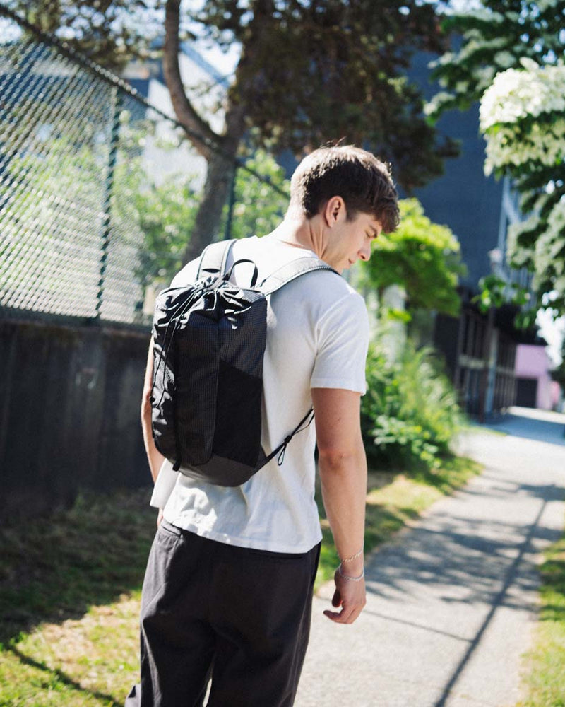 Ultralight Cinch Daypack 14L – Herschel Supply Co. USA