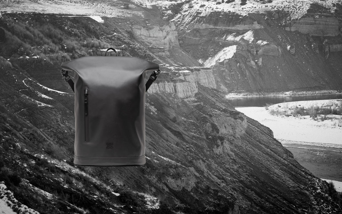 Herschel Roll Top Backpack Weather Resistant v každodenním prostředí