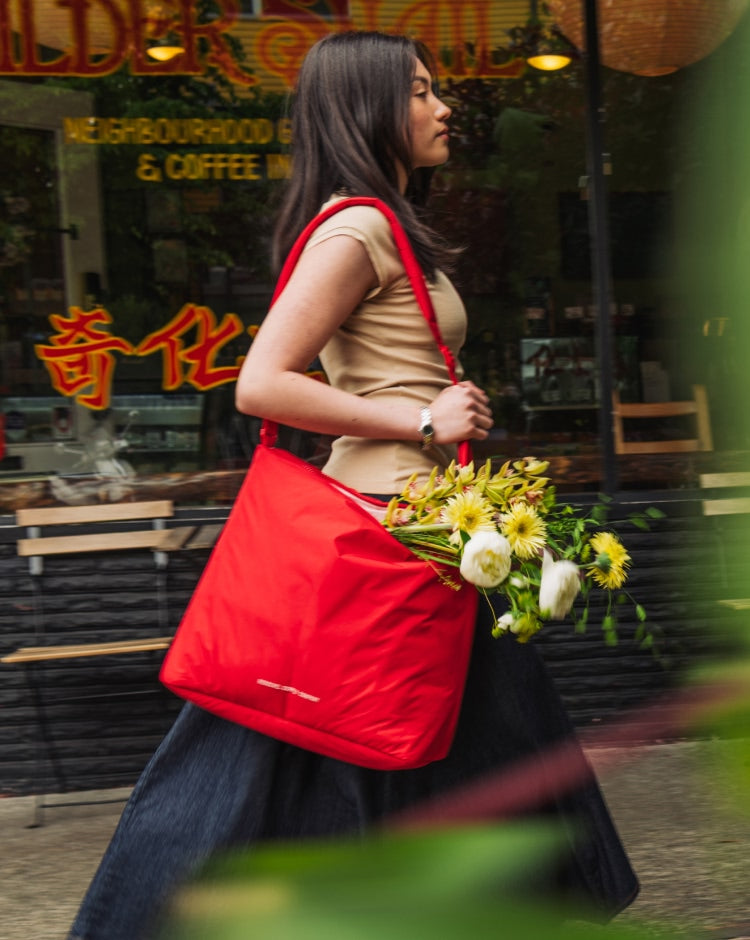 Herschel Supply Co. Cloudform Tote bag in Salsa red.