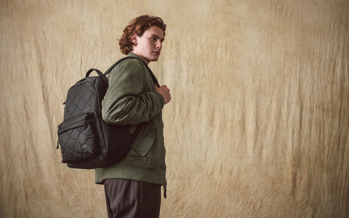 Herschel Classic XL Quilted Capsule – pohled 2