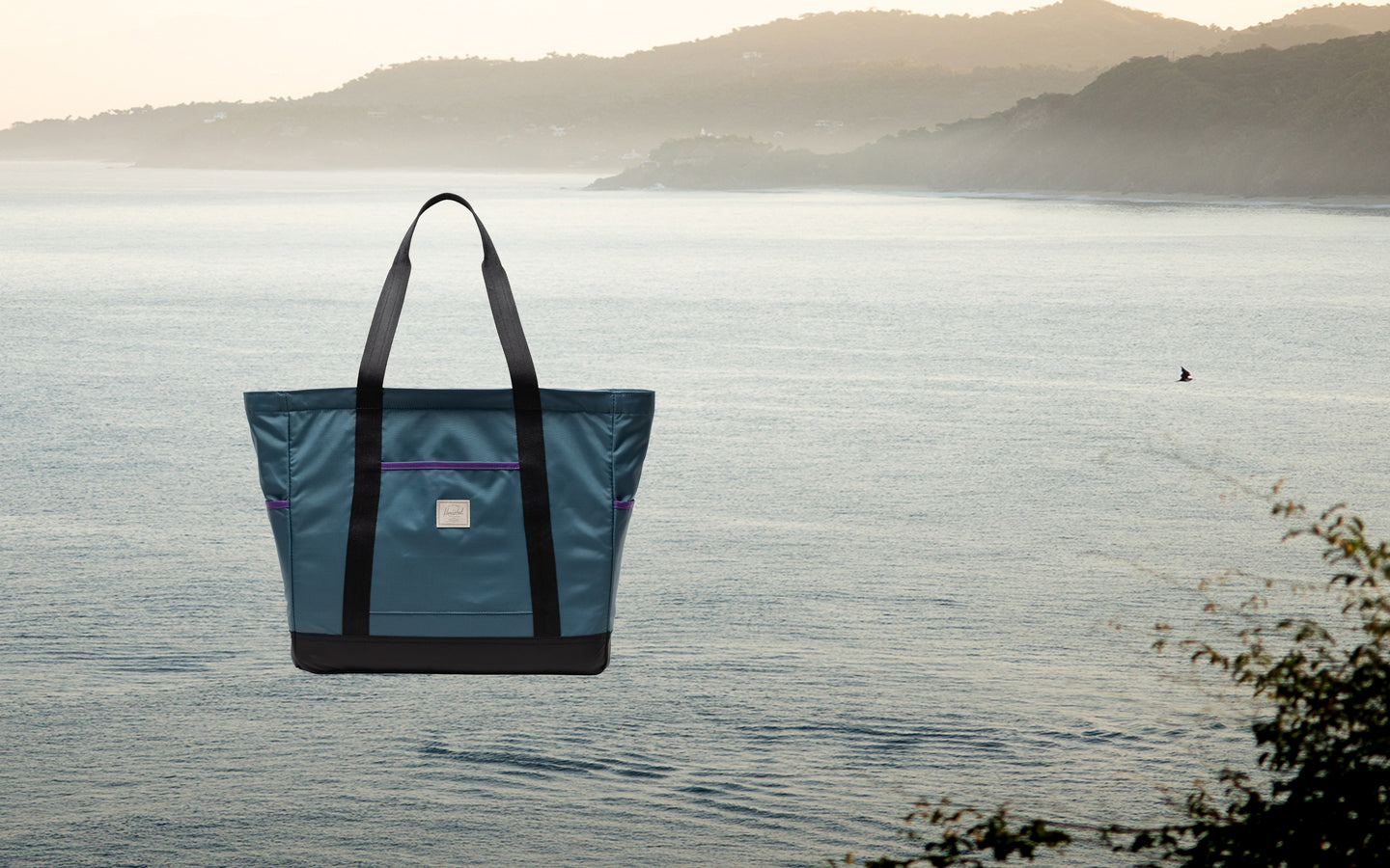 Herschel Heritage Tote bag in Mediterranea blue.
