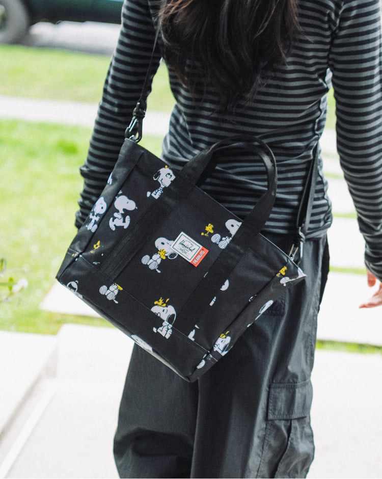 Peanuts® Herschel Heritage™ Small Tote – Herschel Supply Co. USA