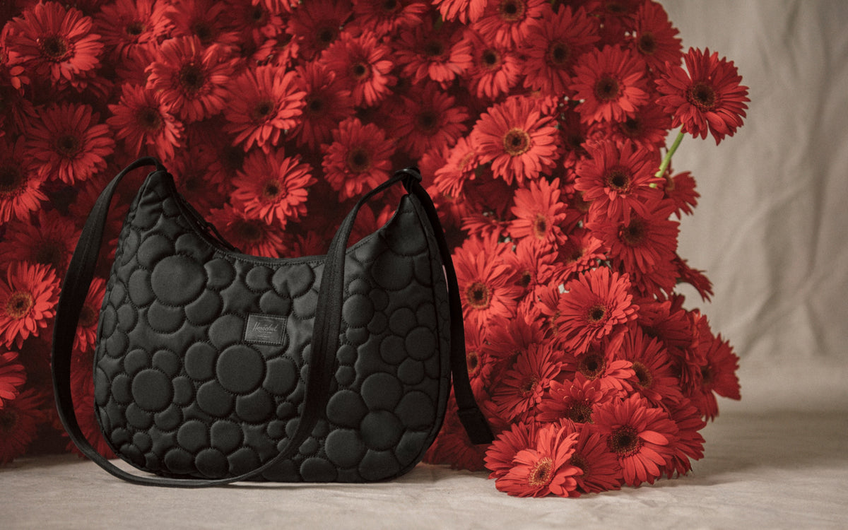 Herschel Yara Quilted Capsule Shoulder Bag – pohled 2