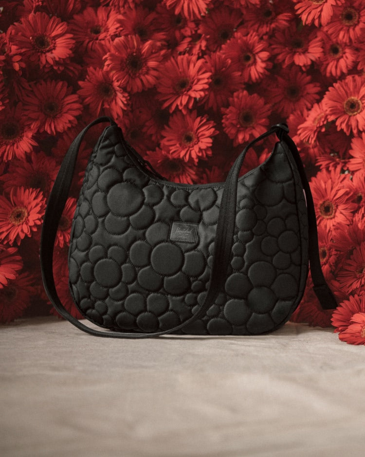 Herschel Yara Quilted Capsule Shoulder Bag – fotografie modelu