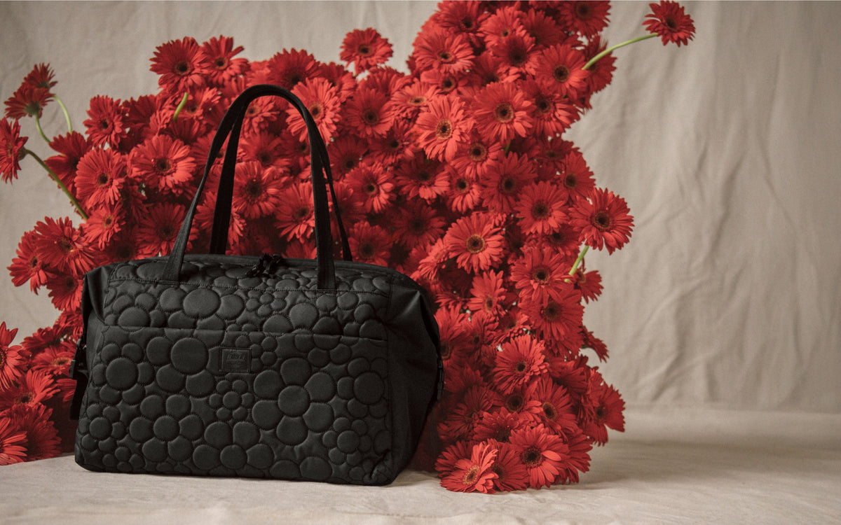 Herschel Maia Quilted Capsule Weekender – pohled 2