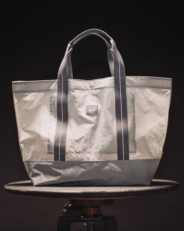 Herschel Classic™ Large Ripstop Reflective Tote