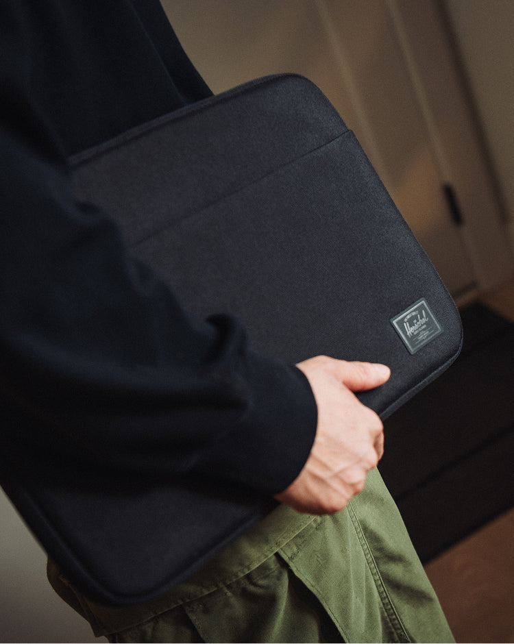 Denman Sleeve 15-16 Inch Tech – Herschel Supply Co. USA