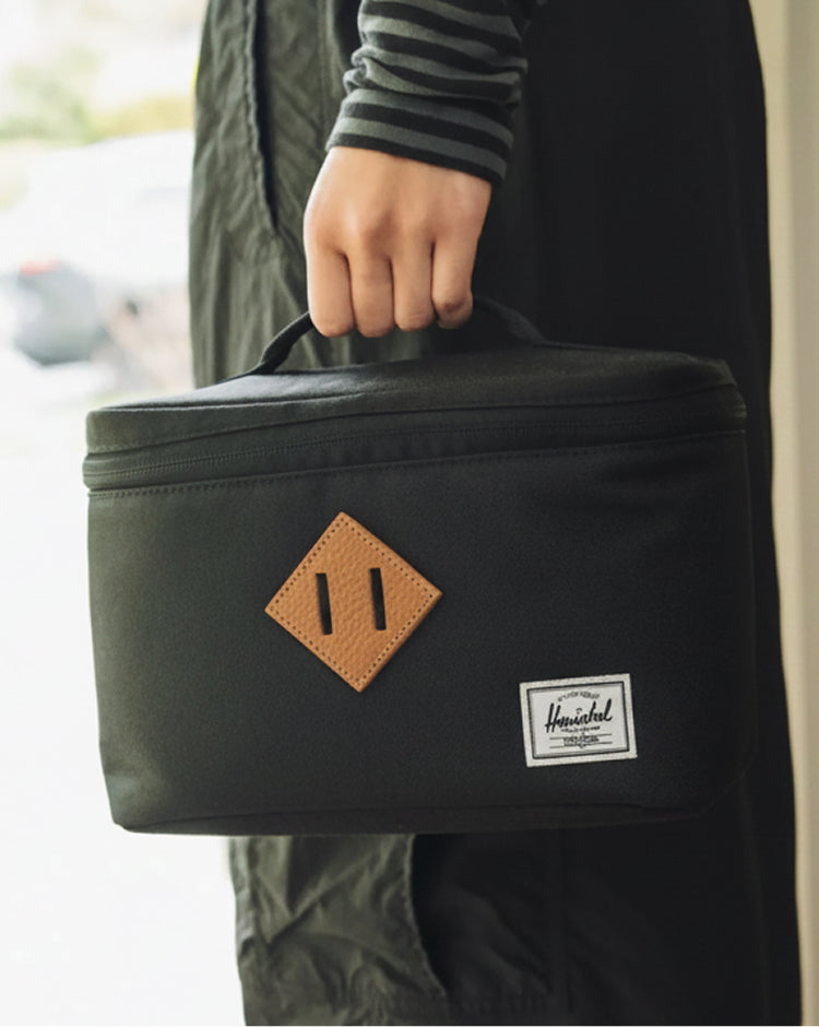 herschel backpack and lunchbox Classic this lunch box offers ample space to store your little ones favorite meals Herschel Heritage Lunch Box