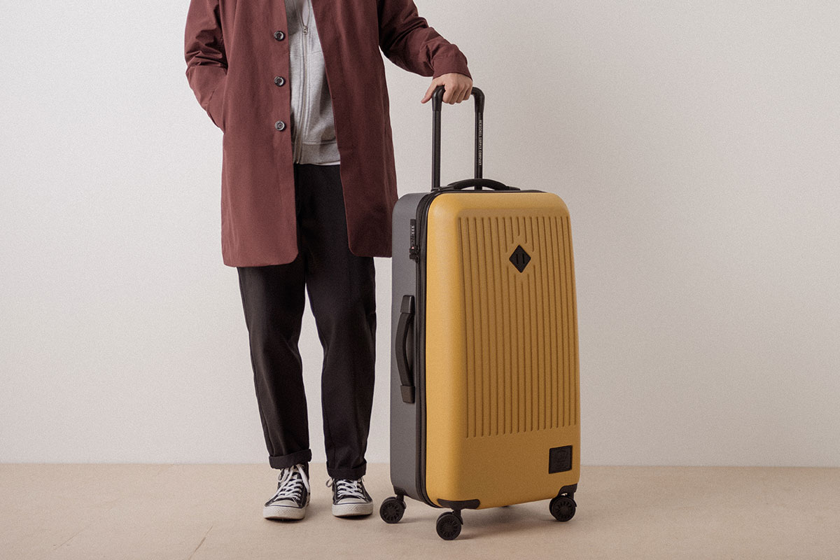 herschel carry on luggage size