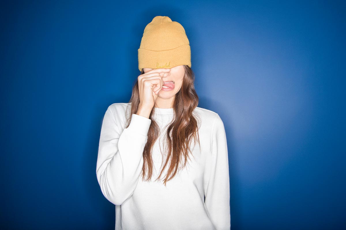 white herschel beanie