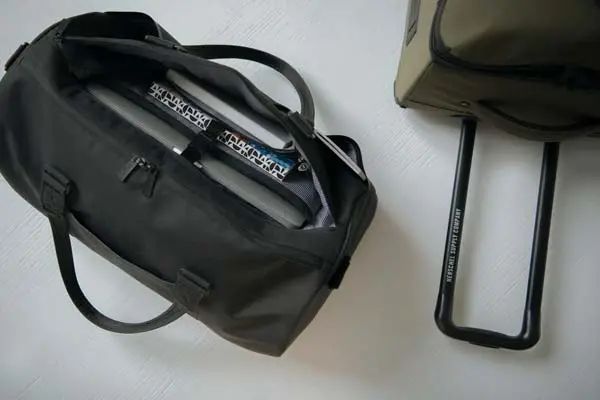 herschel novel tech duffle