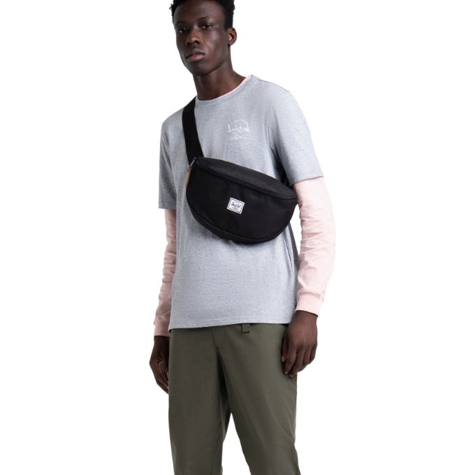 herschel 17 fanny pack