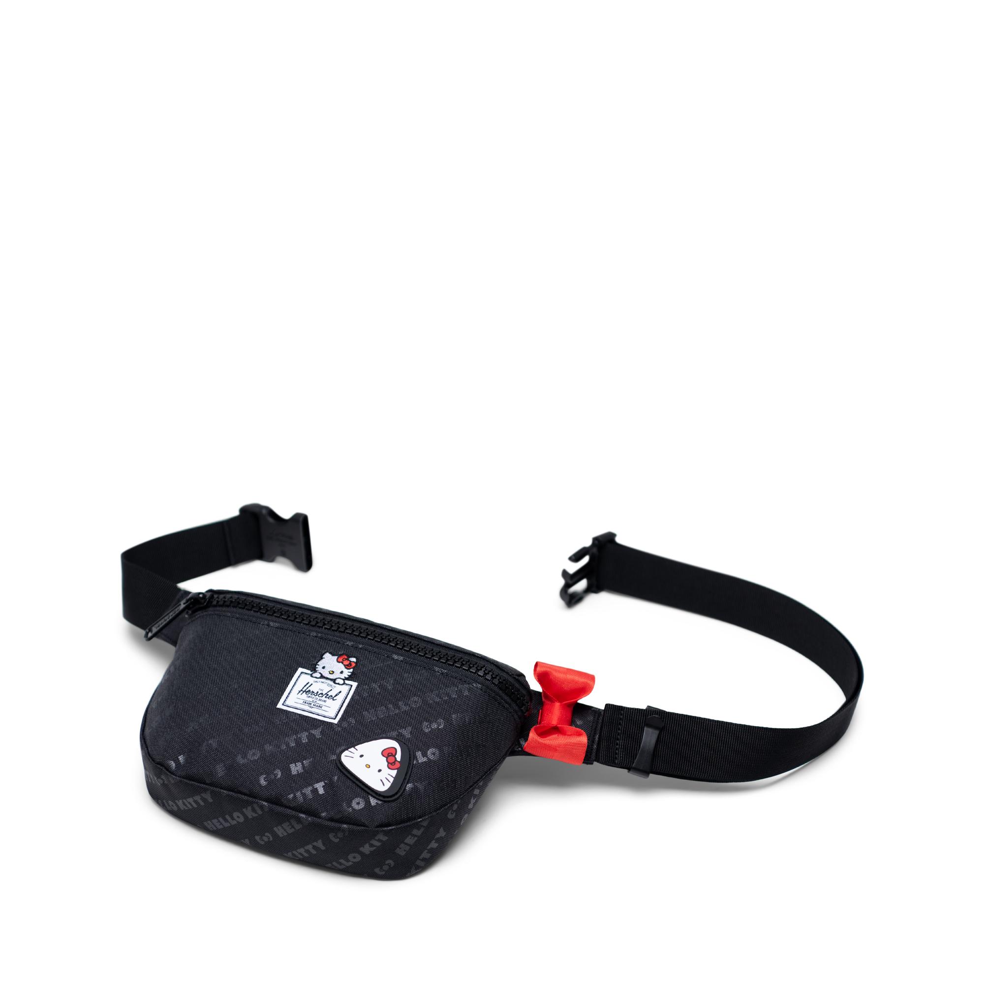 Herschel hello kitty 2025 fanny pack black