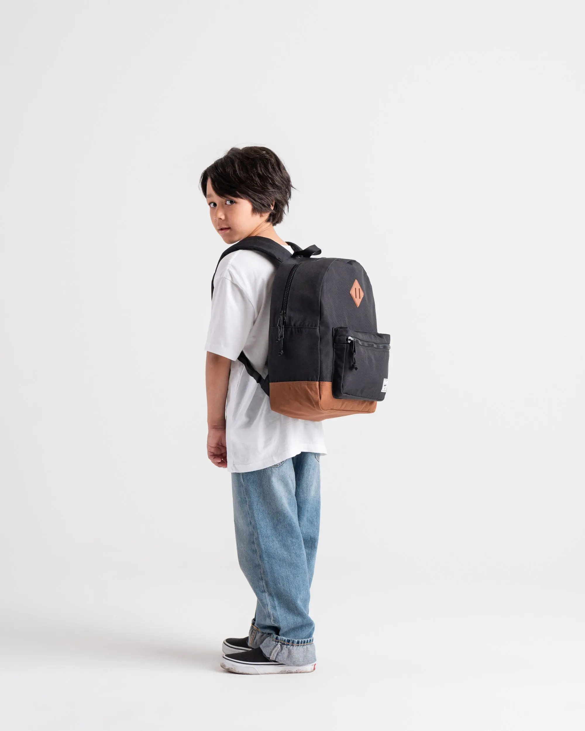 Heritage Backpack Youth 26L | Herschel Supply Co.