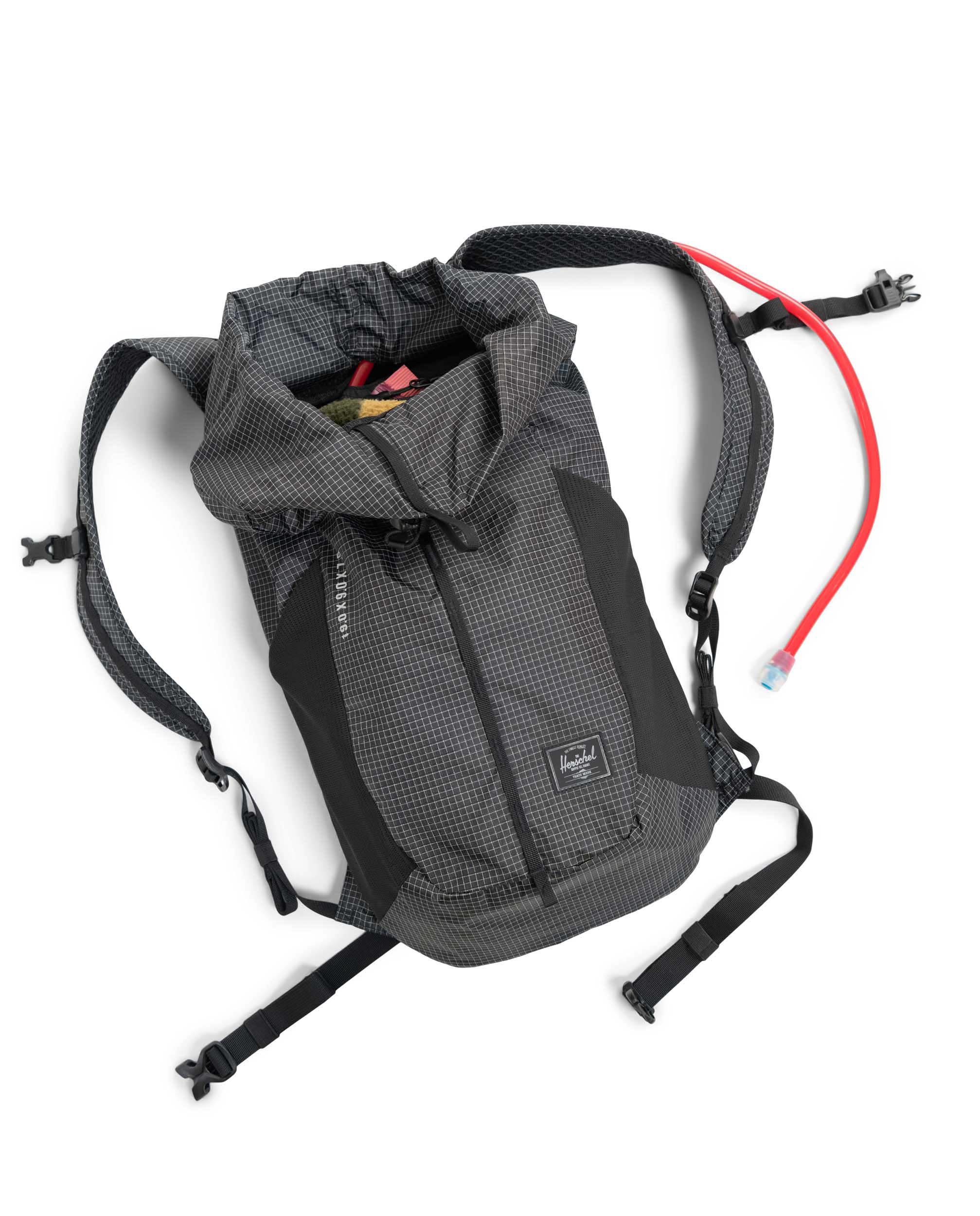 awesomebackpack PEAK【M size】 Peak Design Everyday Backpack 20L Zip Black BEDBZ-20-BK-3