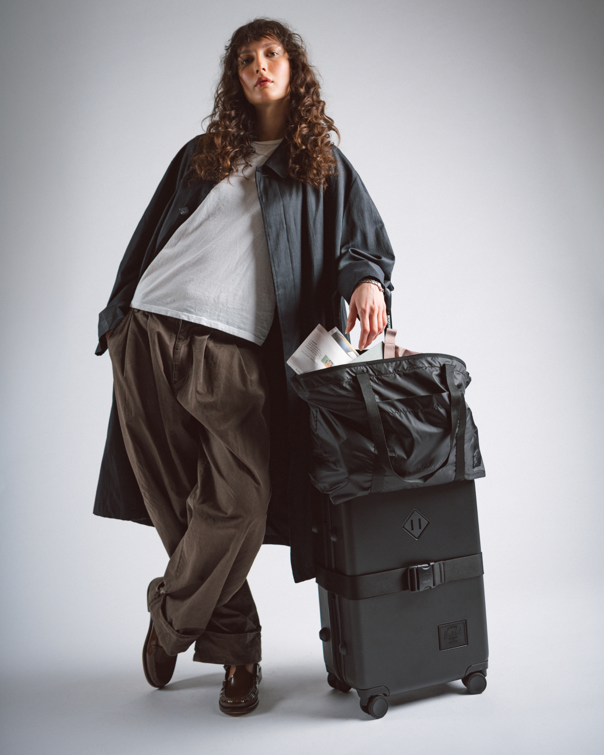 Herschel キャリー/ 107ℓ Herschel Heritage Hardshell Large Carryon Expandable | Herschel